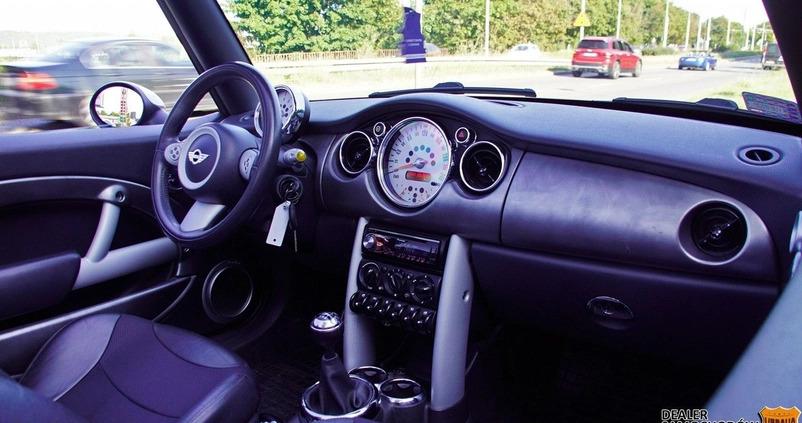 MINI Cooper S cena 25000 przebieg: 238000, rok produkcji 2006 z Gdynia małe 781
